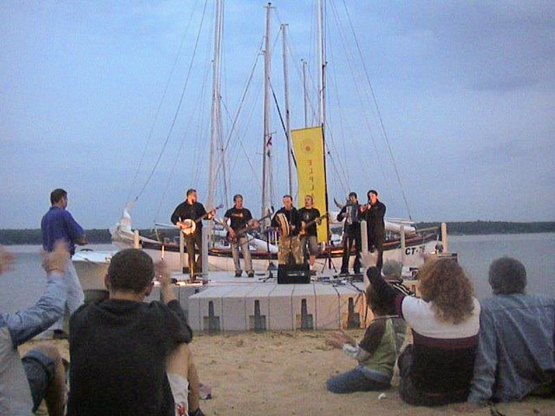 Pontoane scena